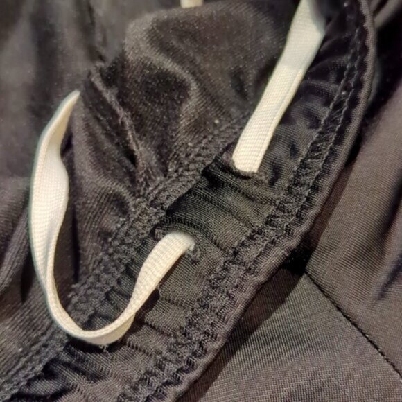 Puma black & red track pants - Picture 7 of 7